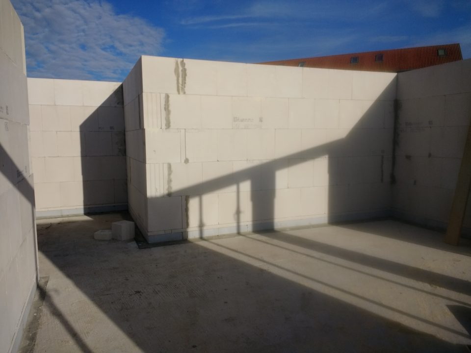 Schatten der Fensterumrisse